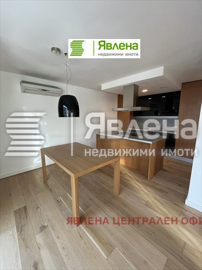 Продава МНОГОСТАЕН, гр. София, Център, снимка 2 - Aпартаменти - 48371851