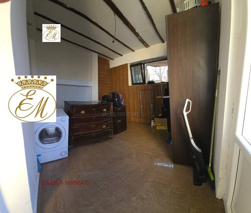 Продава ЕТАЖ ОТ КЪЩА, гр. Шумен, Център, снимка 6 - Етаж от къща - 53098137