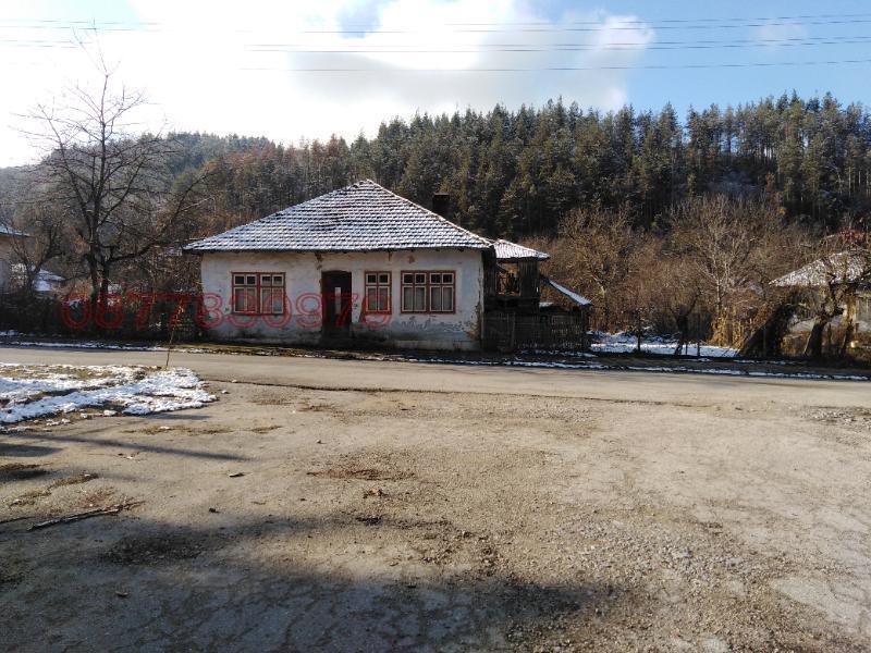 Продава КЪЩА, с. Стакевци, област Видин