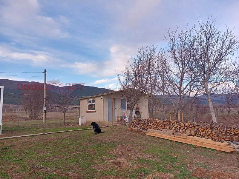 Продава ВИЛА, с. Конаре, област Стара Загора