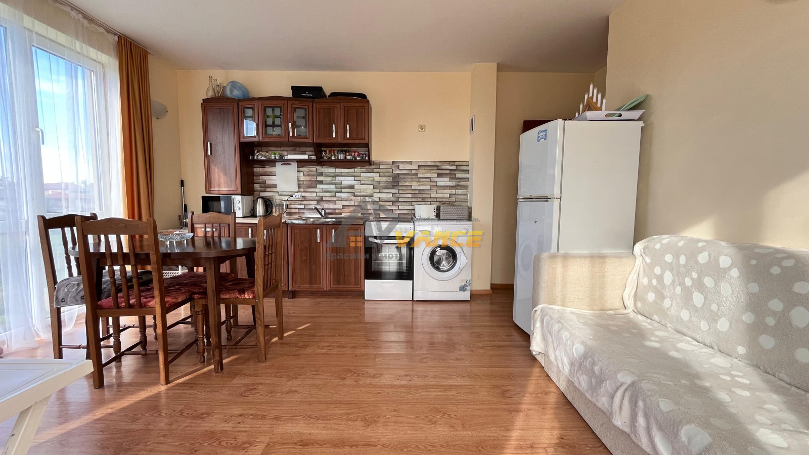 Продава 3-СТАЕН, гр. Ахелой, област Бургас, снимка 2 - Апартаменти - 54381202