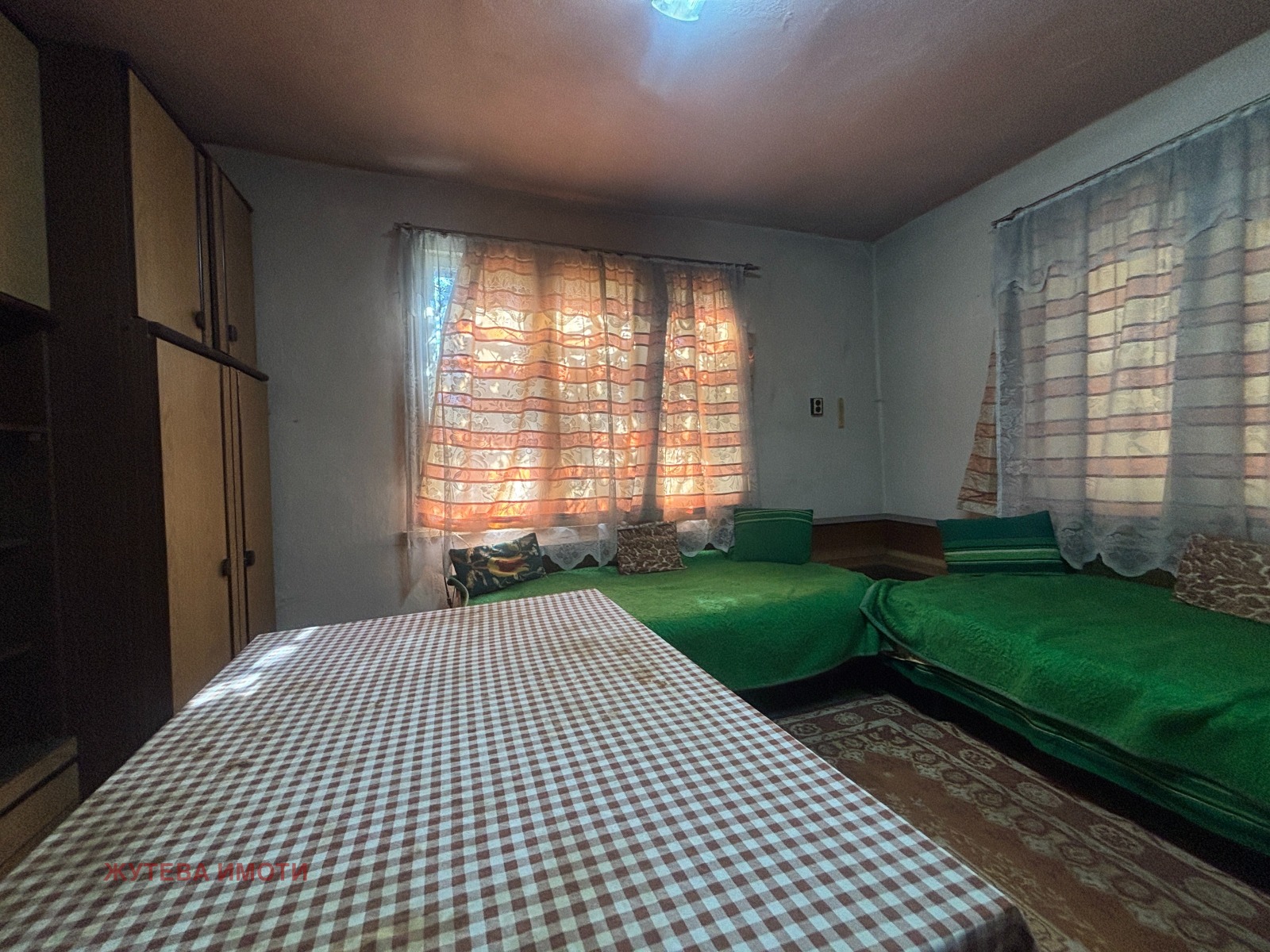 Продава КЪЩА, гр. Карлово, област Пловдив, снимка 5 - Къщи - 55705432