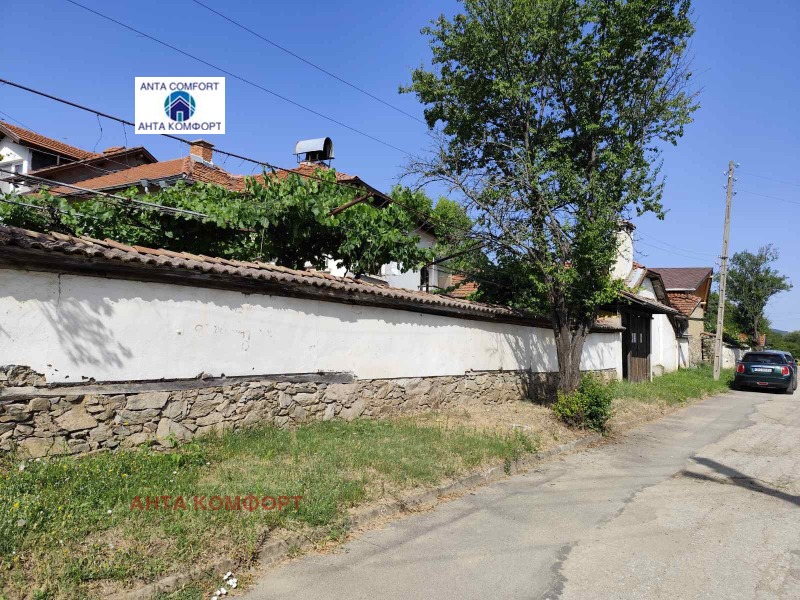 Продава КЪЩА в област София, с. Черньово - 100 кв.м / 97 900 € » 191 475.76 лв., АНТА КОМФОРТ