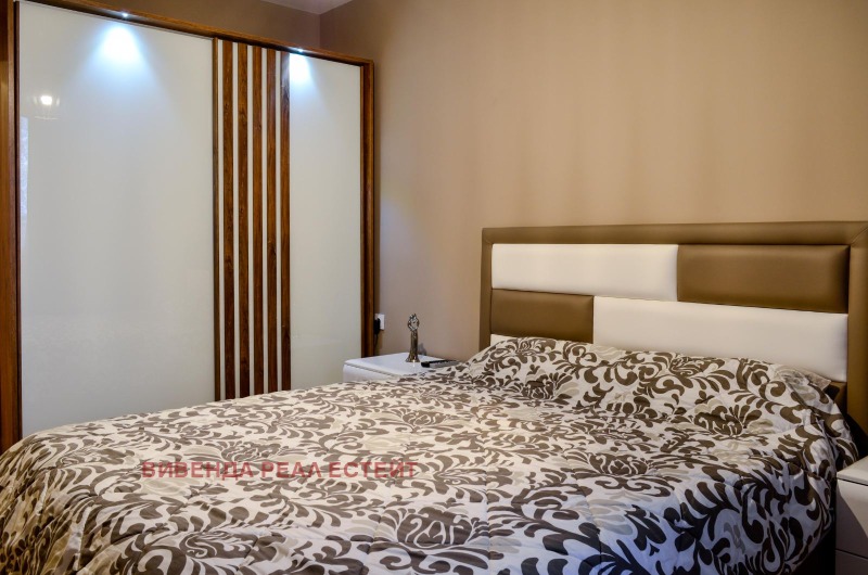 Продава 3-СТАЕН, гр. Плевен, 9-ти квартал, снимка 11 - Апартаменти - 52385795