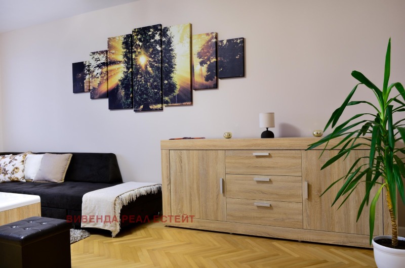 Продава 3-СТАЕН, гр. Плевен, 9-ти квартал, снимка 8 - Апартаменти - 52385795