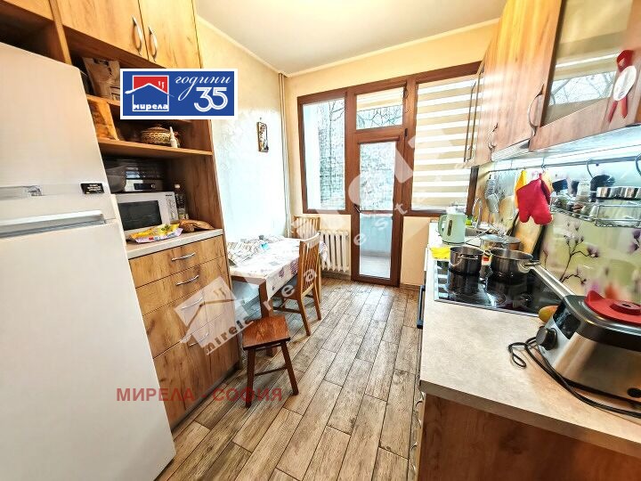 Продава 4-СТАЕН, гр. София, Изток, снимка 7 - Апартаменти - 54108437