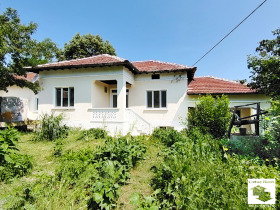 Ev Strahilovo, bölge Veliko Tarnovo