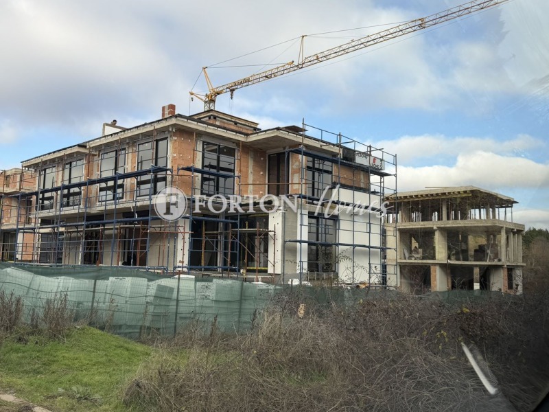 Продава КЪЩА, гр. София, м-т Детски град, снимка 2 - Къщи - 52987745