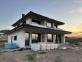 Продава КЪЩА, област Пловдив, с. Белащица • по договаряне • 11659379 1