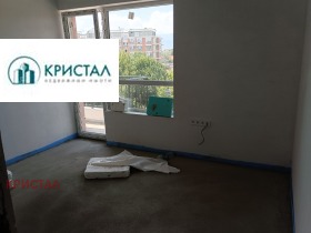 3-стаен град Пловдив, Въстанически 8