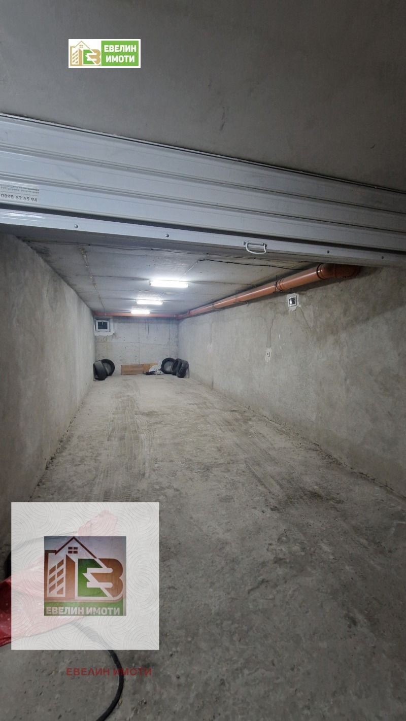 Продава ГАРАЖ в град Русе, Дружба 3 - 40 кв.м / 30 000 € » 58 674.90 лв., ЕВЕЛИН ИМОТИ