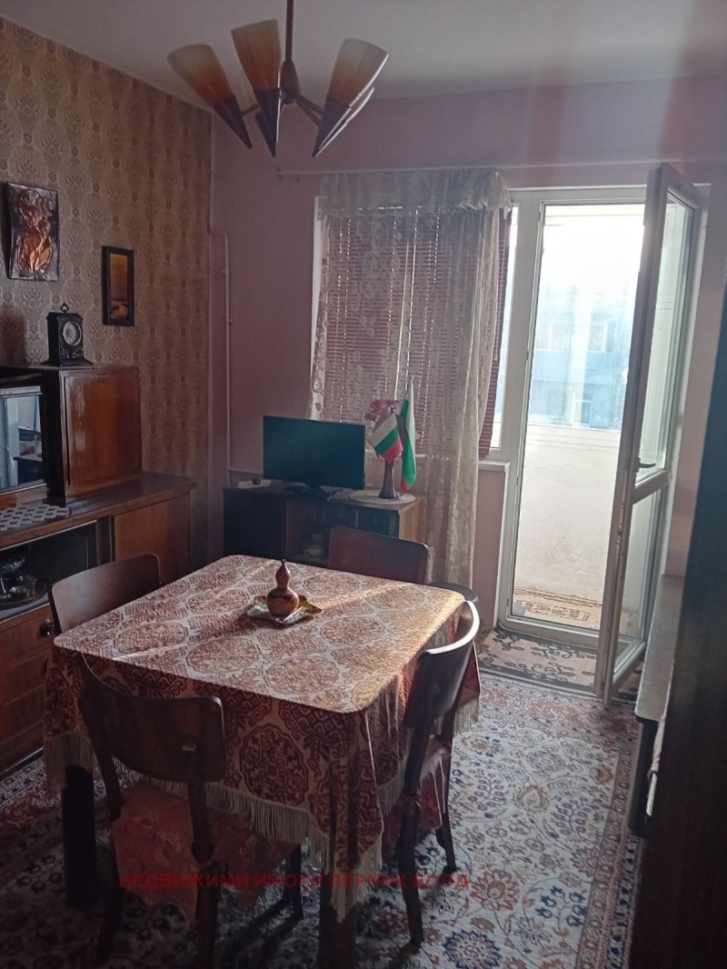 Продава 2-СТАЕН, гр. Перник, Център, снимка 3 - Апартаменти - 52987140