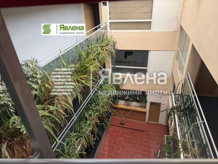 Продава ОФИС, гр. Бургас, Център, снимка 2 - Офиси - 55053097