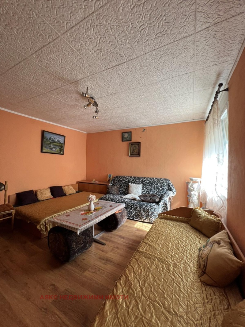 Продава  Къща, област София, с. Голема Раковица • 70 000 EUR • ID 22643469 — holmes.bg - [1] 