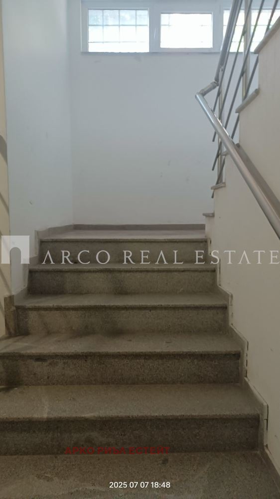 Продава ГАРАЖ, ПАРКОМЯСТО, гр. София, Редута, снимка 4 - Гаражи и паркоместа - 53387875