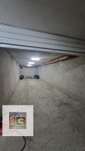 Продава ГАРАЖ, ПАРКОМЯСТО, гр. Русе, Дружба 3, снимка 1