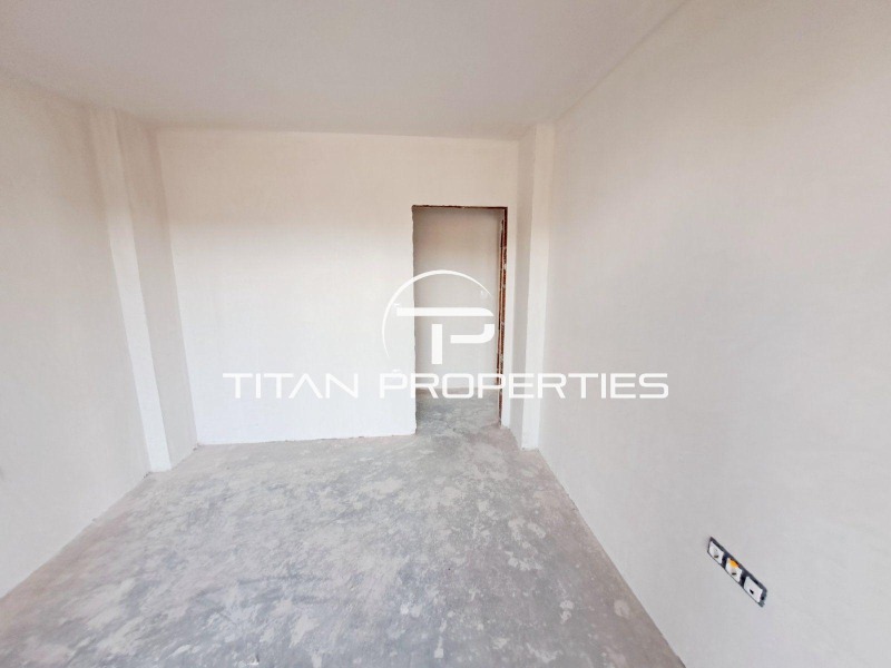 Продава 3-СТАЕН, гр. Пловдив, Остромила, снимка 2 - Апартаменти - 52274312