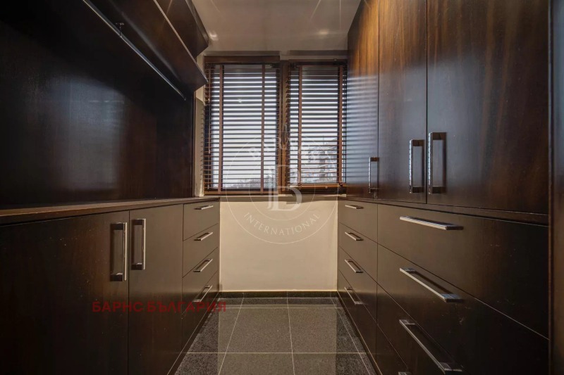 Продава 3-СТАЕН, гр. София, Хиподрума, снимка 12 - Апартаменти - 52670731