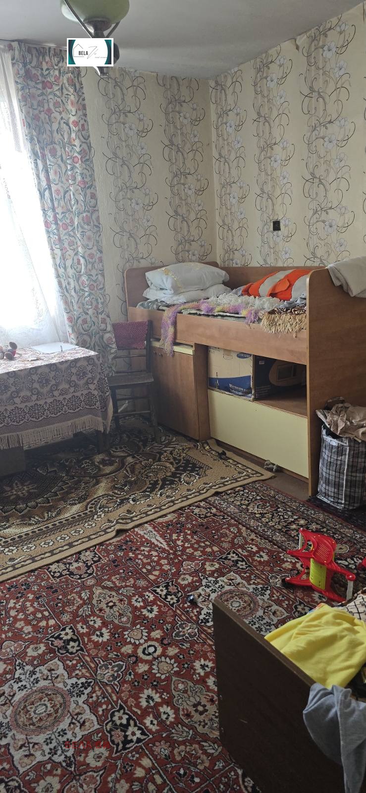 Продава ЕТАЖ ОТ КЪЩА, гр. Радомир, област Перник, снимка 2 - Етаж от къща - 52986666