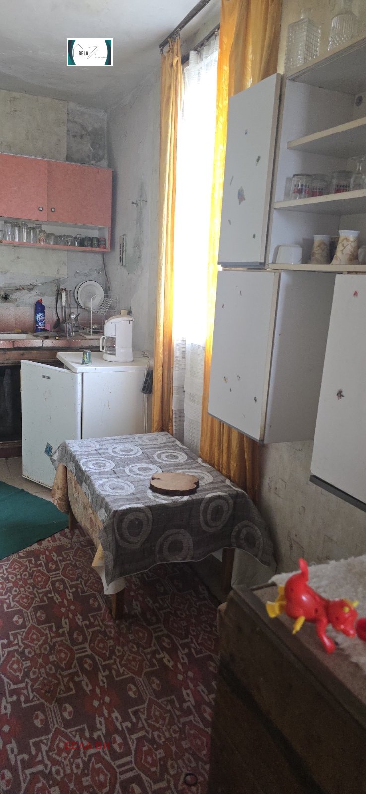 Продава ЕТАЖ ОТ КЪЩА, гр. Радомир, област Перник, снимка 3 - Етаж от къща - 52469704