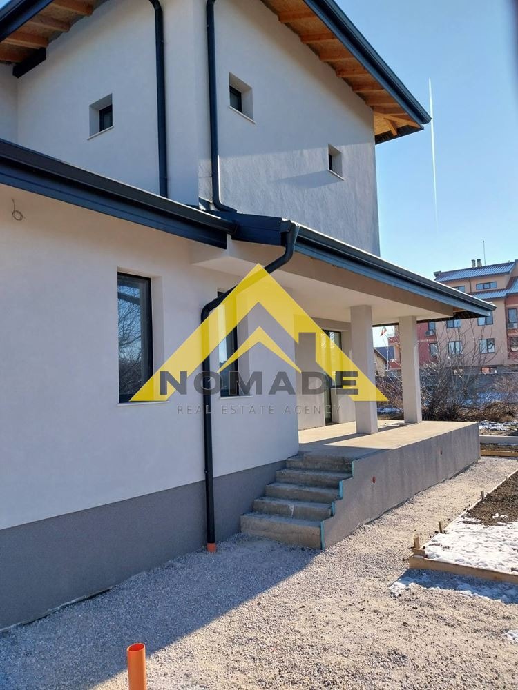 In vendita  Casa Plovdiv , Ostromila , 380 mq | 73072319 - Immagine [2]