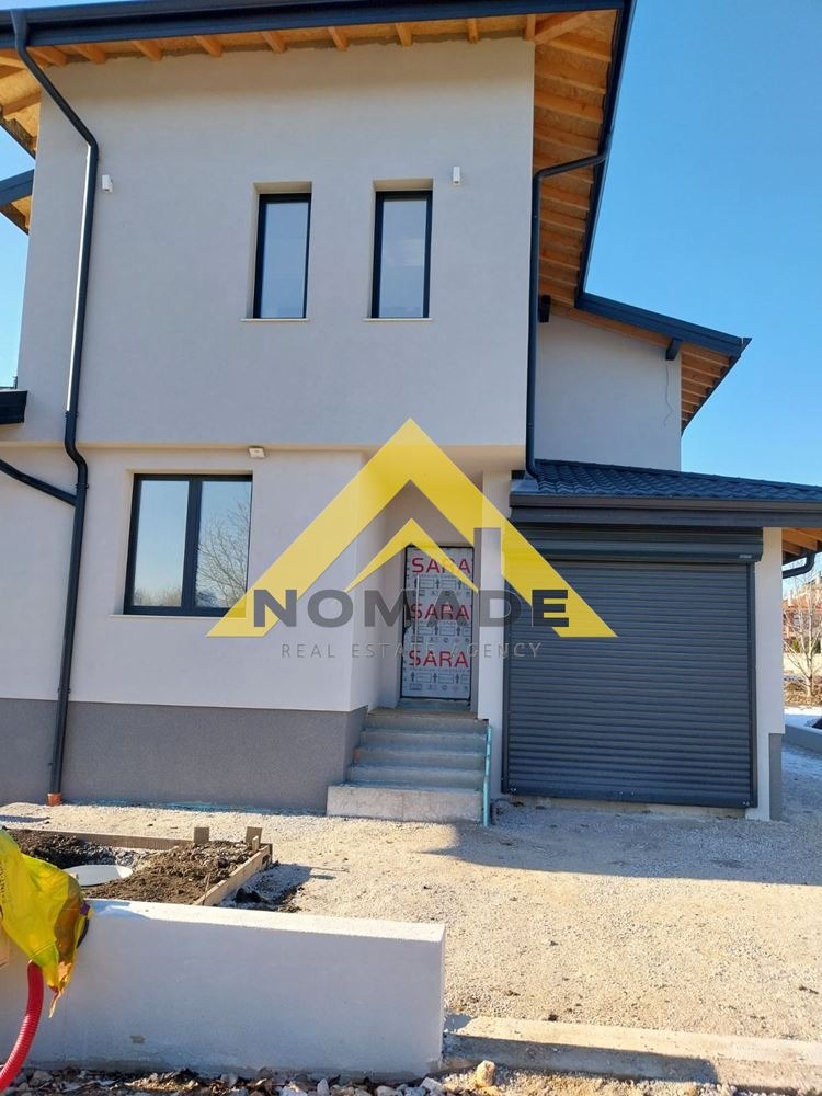 In vendita  Casa Plovdiv , Ostromila , 380 mq | 73072319 - Immagine [3]