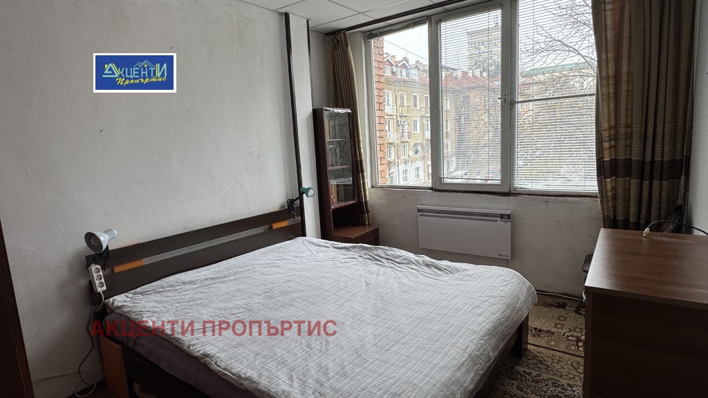 Продава 3-СТАЕН, гр. Велико Търново, Център, снимка 10 - Апартаменти - 54638187