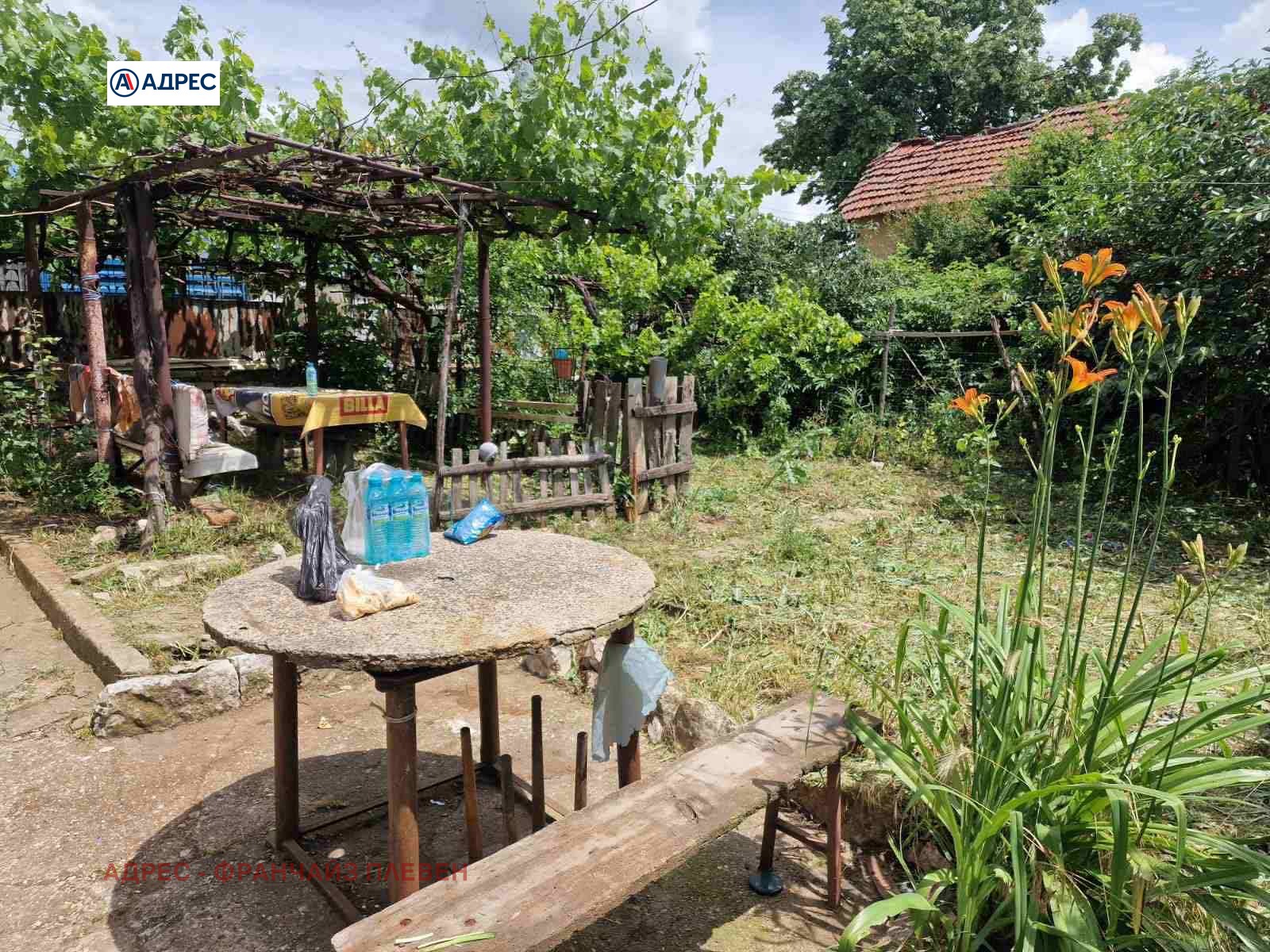 Продава КЪЩА, с. Тодорово, област Плевен, снимка 2 - Къщи - 55321018