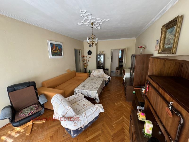 Продава  3-стаен град София , Стрелбище , 90 кв.м | 84800240 - изображение [2]