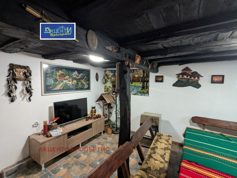 Продава КЪЩА, с. Тодювци, област Велико Търново, снимка 13 - Къщи - 53534155