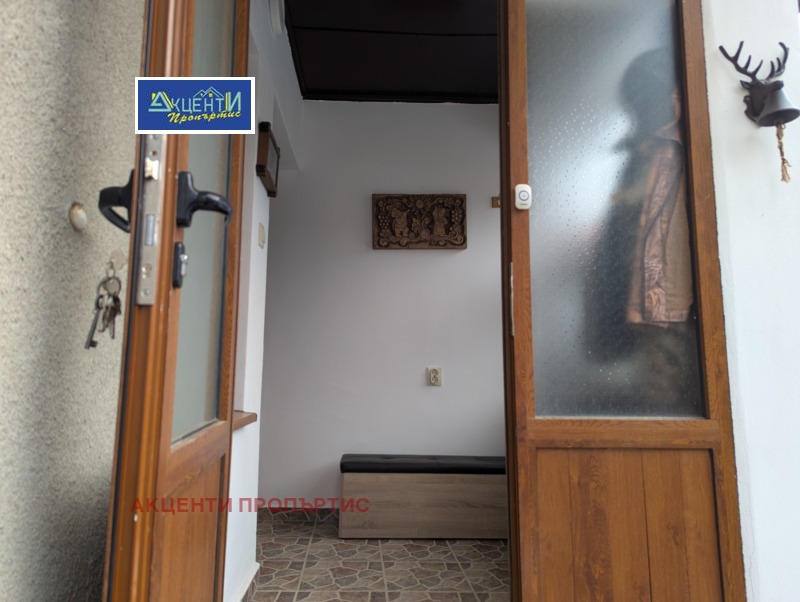 Продава КЪЩА, с. Тодювци, област Велико Търново, снимка 14 - Къщи - 53534155