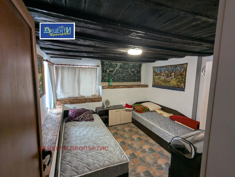 Продава КЪЩА, с. Тодювци, област Велико Търново, снимка 8 - Къщи - 53534155