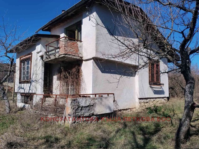 Продава КЪЩА, с. Стефаново, област Ловеч, снимка 4 - Къщи - 53904711