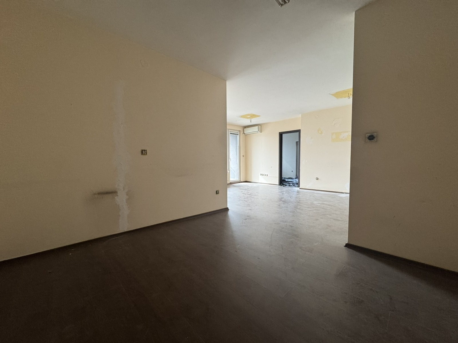Продава 4-СТАЕН, гр. София, Гео Милев, снимка 3 - Апартаменти - 55800213