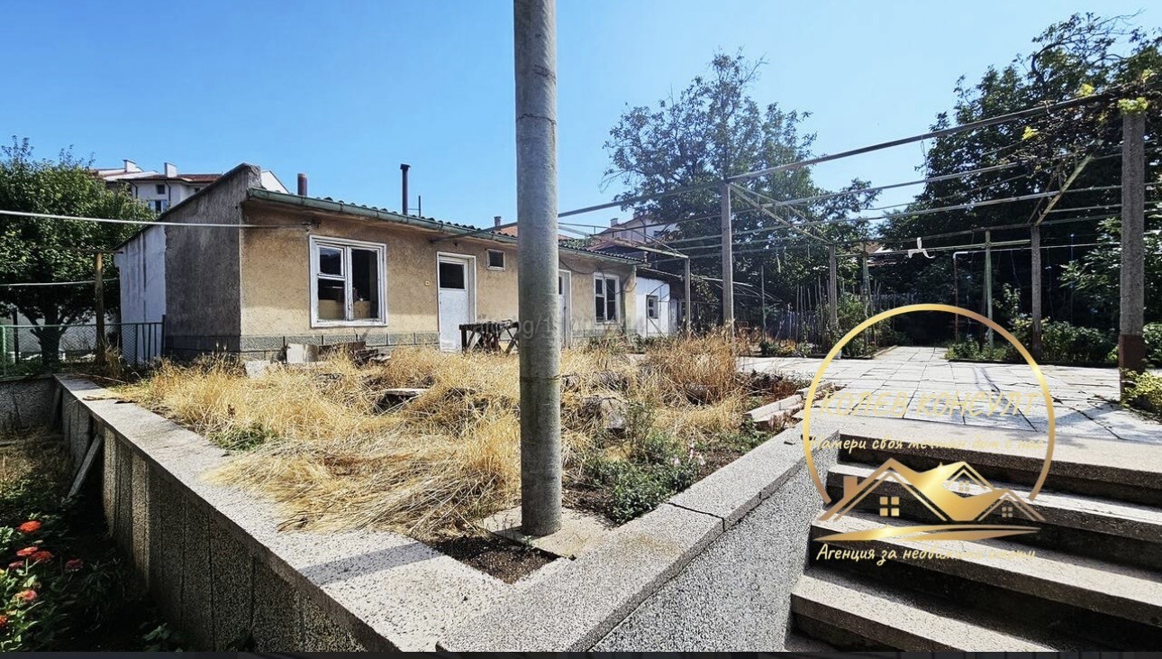 Продава КЪЩА, гр. Хасково, Македонски, снимка 9 - Къщи - 54134338