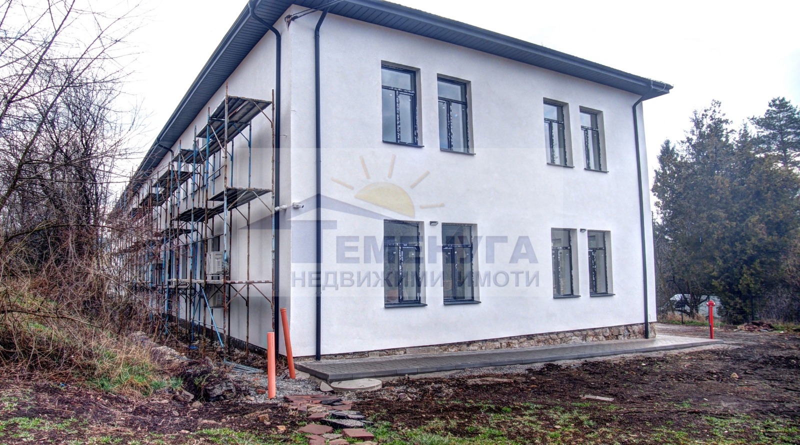 Продава БИЗНЕС ИМОТ, гр. Брезник, област Перник, снимка 2 - Други - 53899265