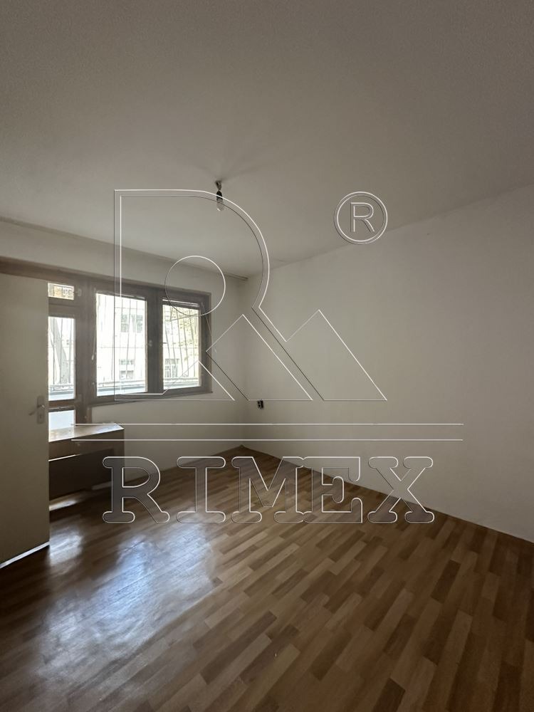 Продава  3-стаен град Пловдив , Център , 105 кв.м | 92343538