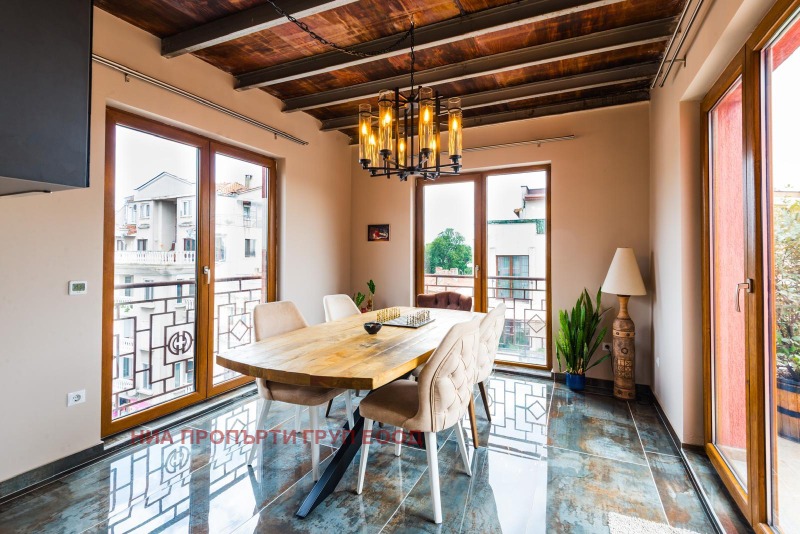 Te koop  3+ slaapkamer Burgas , Tsentar , 337 m² | 14620303 - afbeelding [13]