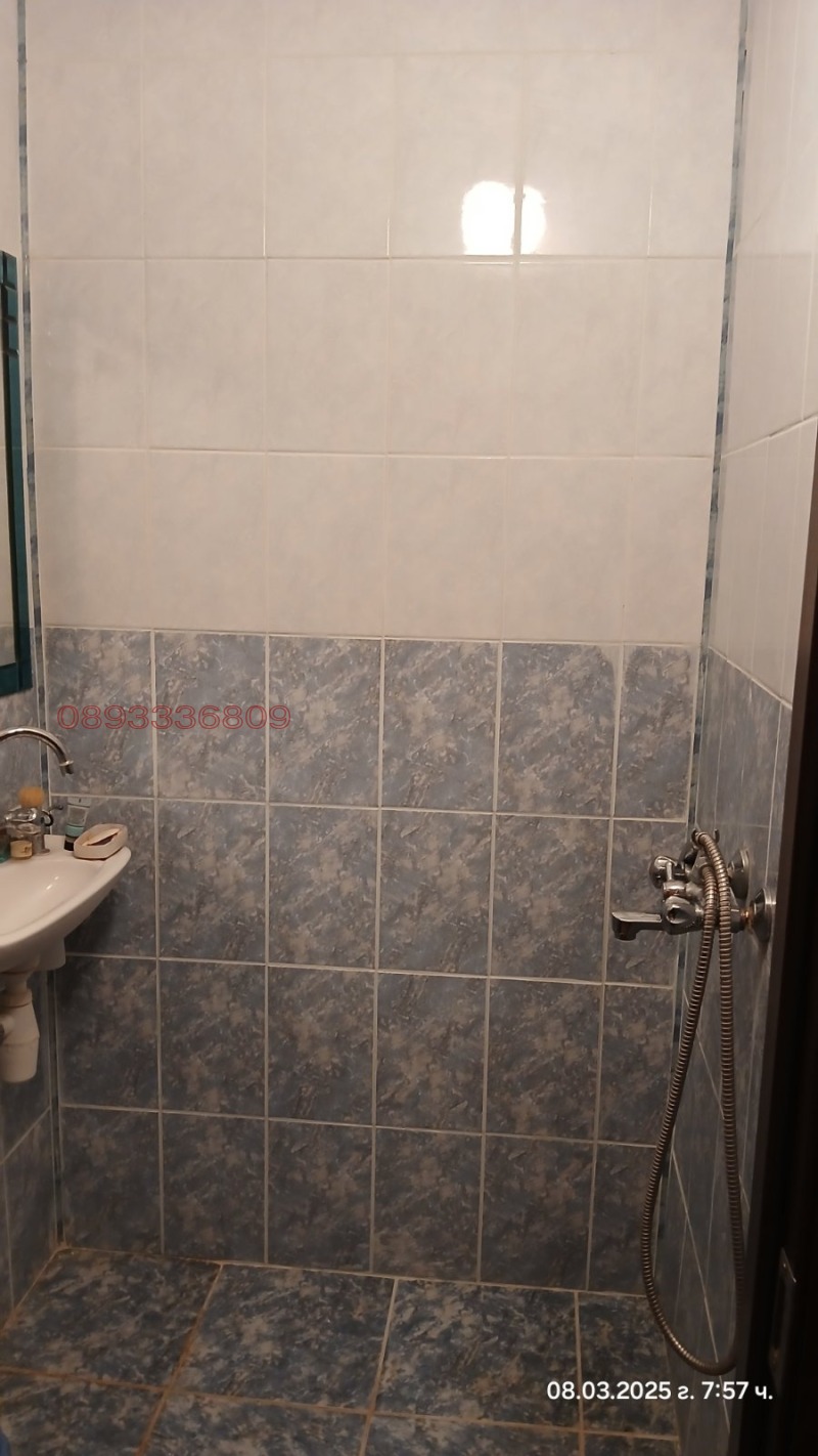 Продава АТЕЛИЕ, ТАВАН, гр. Русе, Дружба 3, снимка 11 - Апартаменти - 52779803