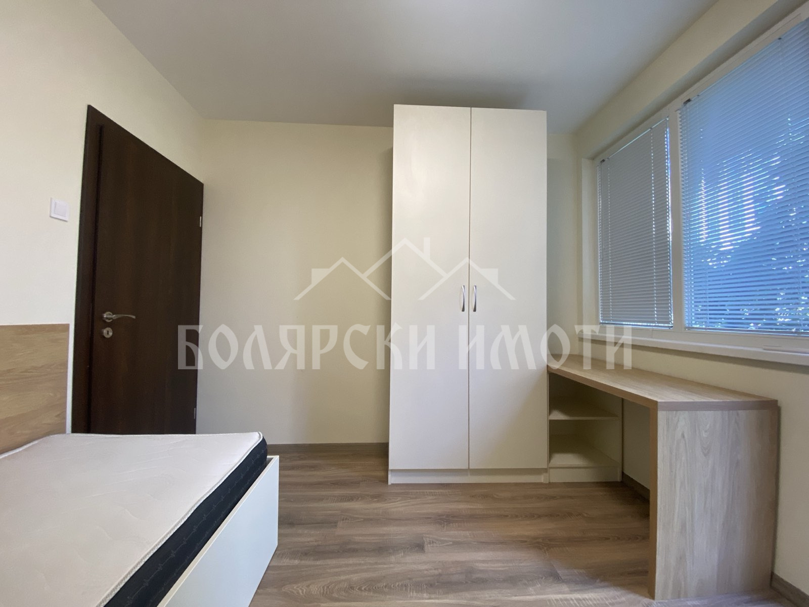 Продава 3-СТАЕН, гр. Велико Търново, Център, снимка 7 - Апартаменти - 55294127
