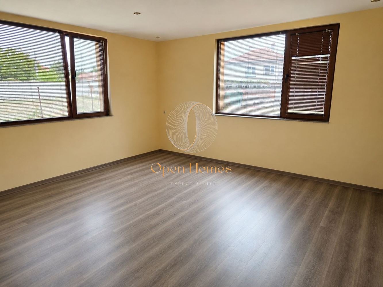Продава КЪЩА, с. Скутаре, област Пловдив, снимка 3 - Къщи - 53429226