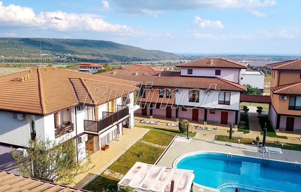 Продава КЪЩА, с. Рогачево, област Добрич, снимка 10 - Къщи - 55012519