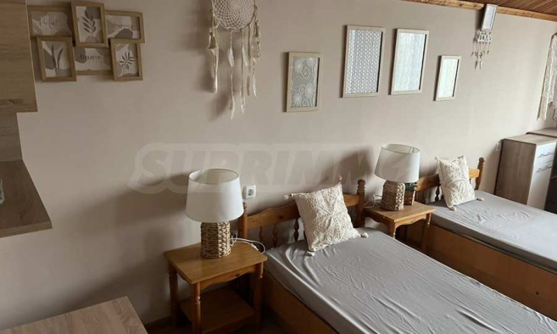 Продава КЪЩА, с. Крушари, област Добрич, снимка 13 - Къщи - 52664946