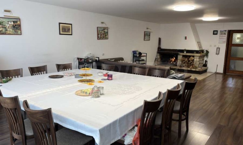 Продава КЪЩА, с. Крушари, област Добрич, снимка 3 - Къщи - 52664946