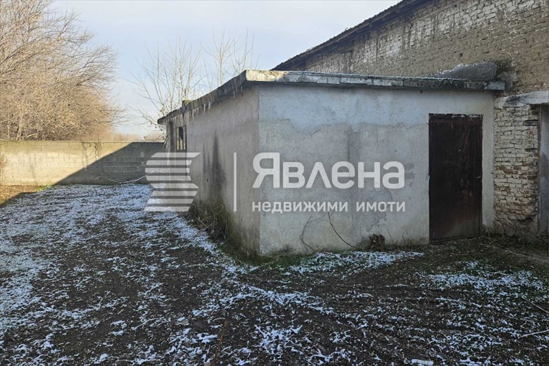 En venta  Edificio industrial región Plovdiv , Dalgo pole , 2199 metros cuadrados | 25226952 - imagen [8]