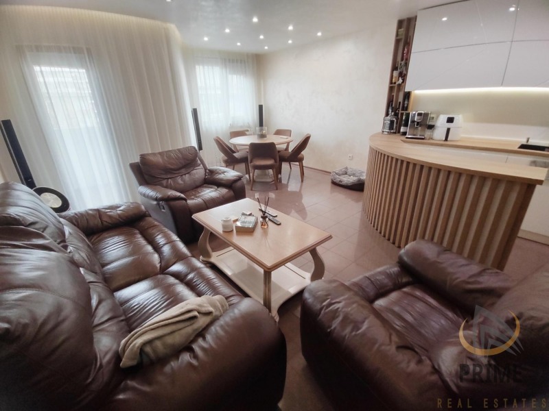 Продава 3-СТАЕН в град Бургас, Център - 105 кв.м / 319 000 € » 623 909.77 лв., ПРАЙМ РИЪЛ ЕСТЕЙТС ЕООД