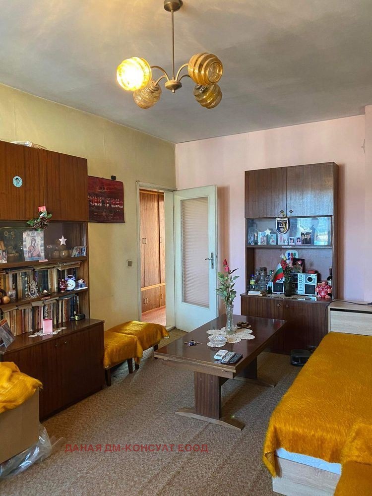 Продава  2-стаен град Шумен , Боян Българанов 1 , 65 кв.м | 23368495 - изображение [3]