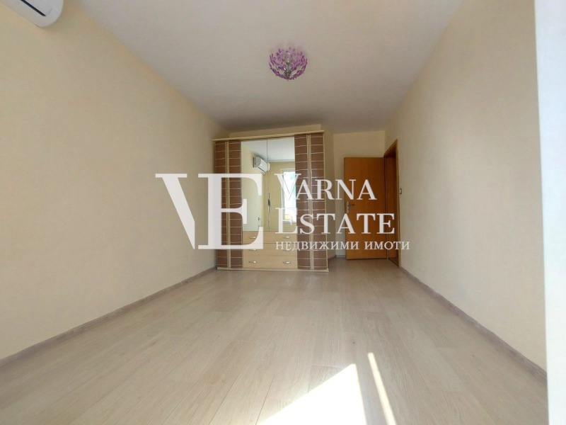 En venta  2 dormitorios Varna , Sportna zala , 80 metros cuadrados | 13600510 - imagen [9]