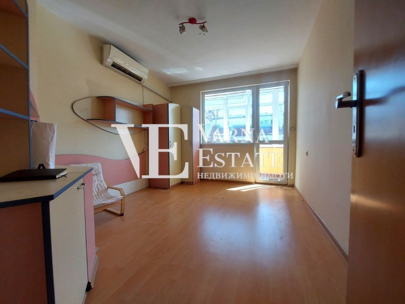 En venta  2 dormitorios Varna , Sportna zala , 80 metros cuadrados | 13600510 - imagen [11]