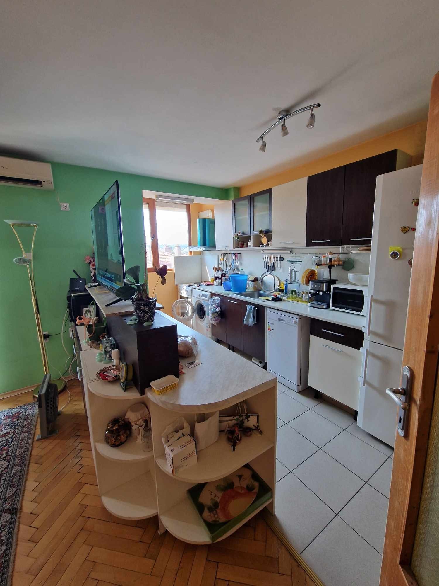 Продава 3-СТАЕН, гр. Плевен, Идеален център, снимка 2 - Апартаменти - 47038503